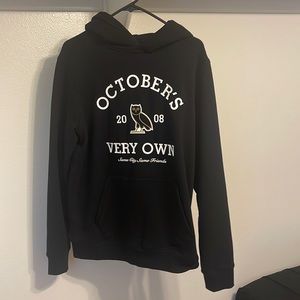 AUTHENTIC OVO HOODIE. Size larger. Purchased at the Vegas location in the wynn.